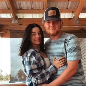 Meet your Posher, Casey